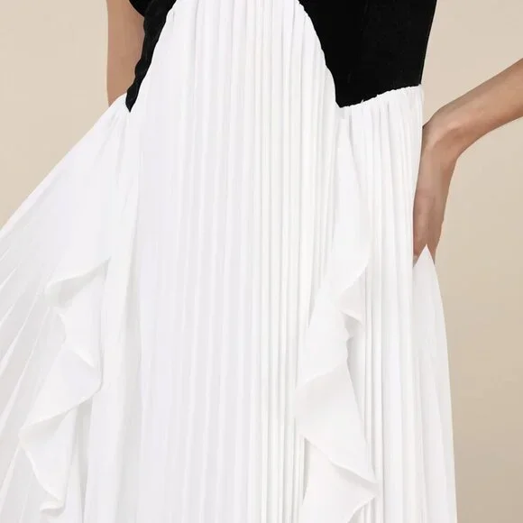 NWT Lulus Envied Glamour Black and White Pleated Backless Maxi Dress - Picture 4 of 10